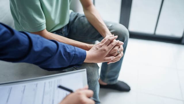 How to Recognize Early Signs of Mental Health Issues in Loved Ones ...